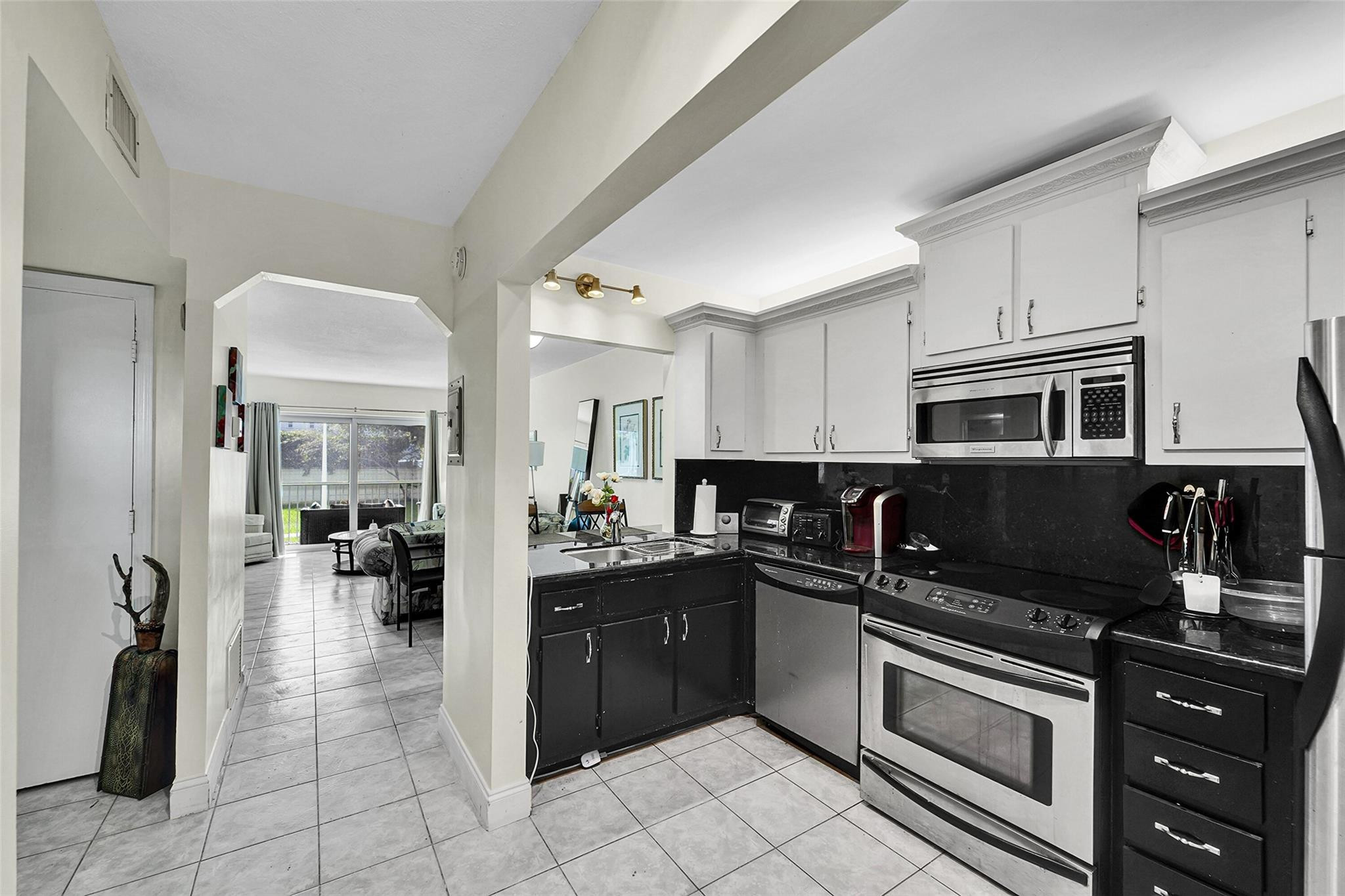1439 S Ocean Boulevard 105 Property Photo 7