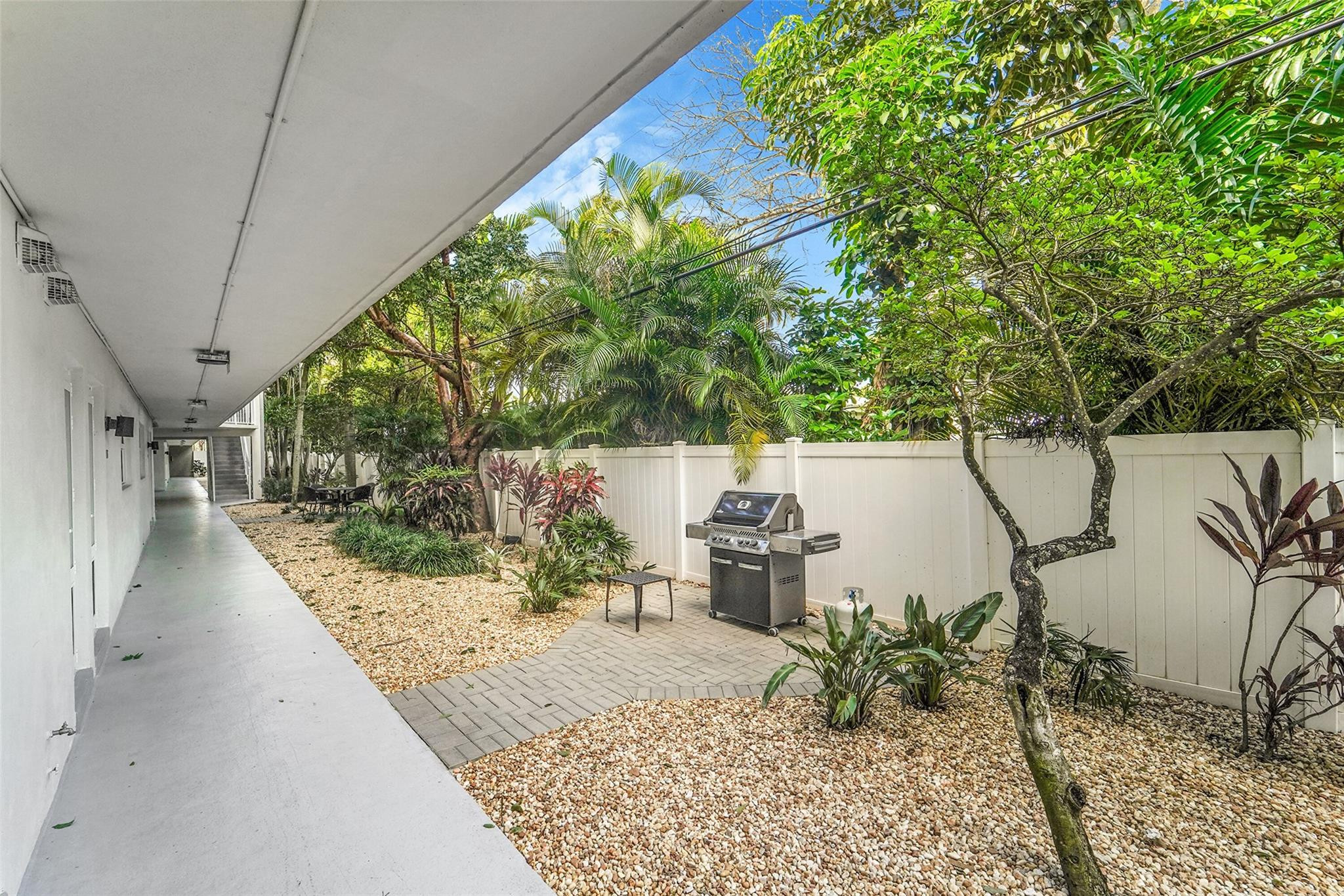 1439 S Ocean Boulevard 105 Property Photo 23