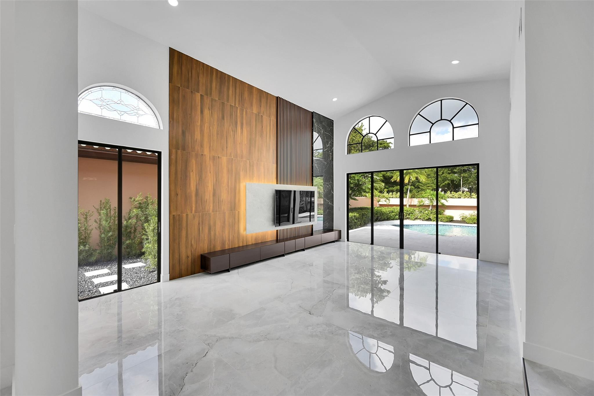 6488 Via Rosa Property Photo 7