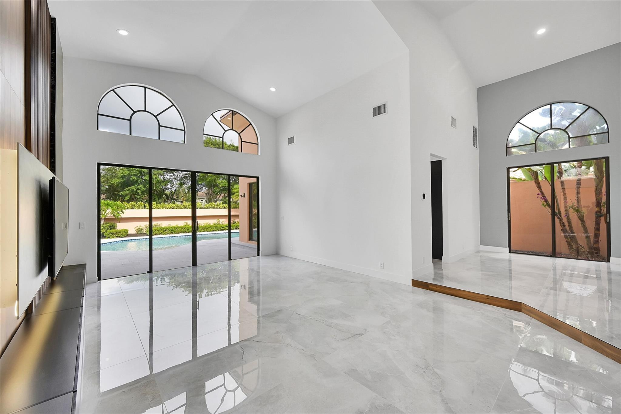 6488 Via Rosa Property Photo 8