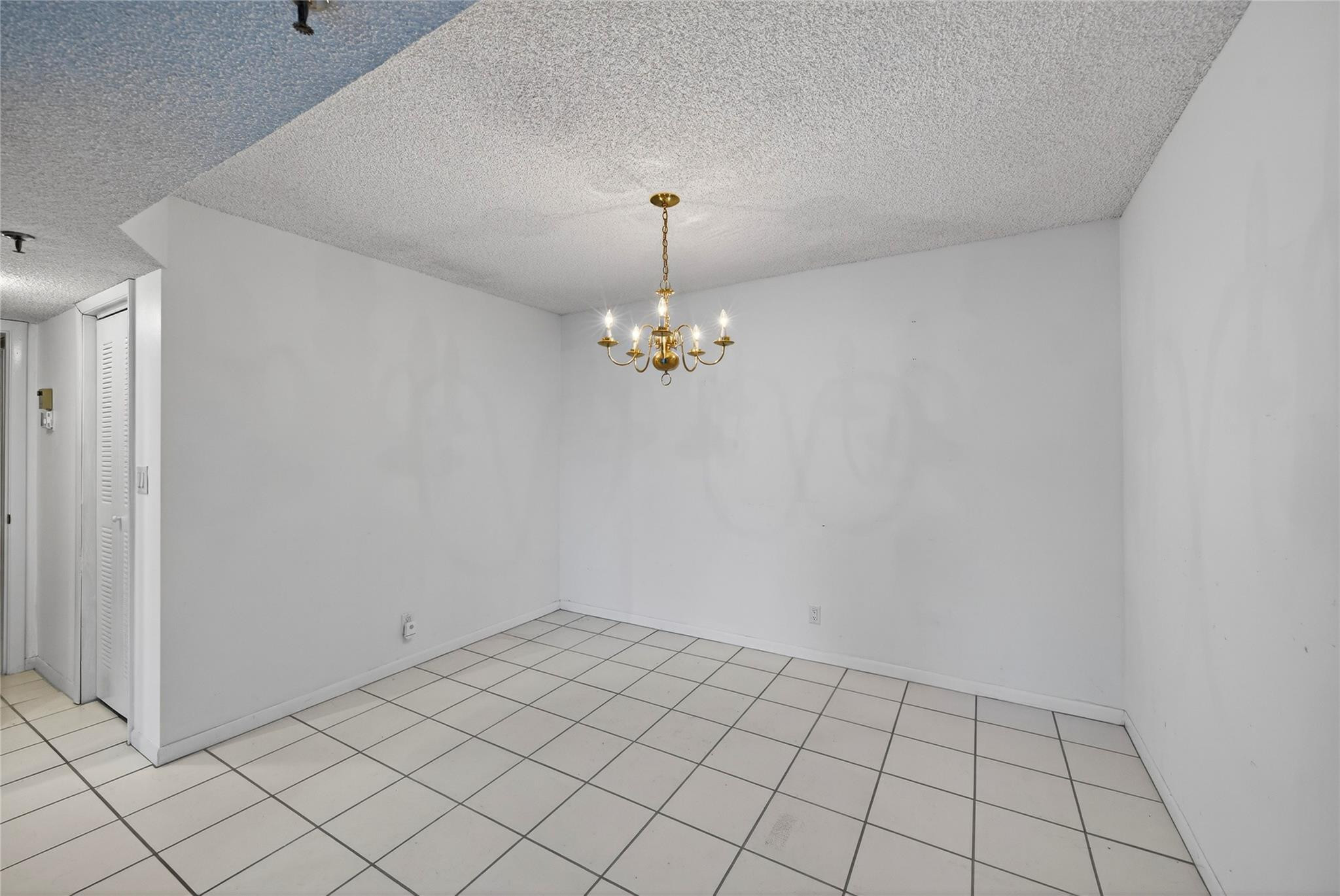 1500 N Ocean Boulevard 203 Property Photo 10