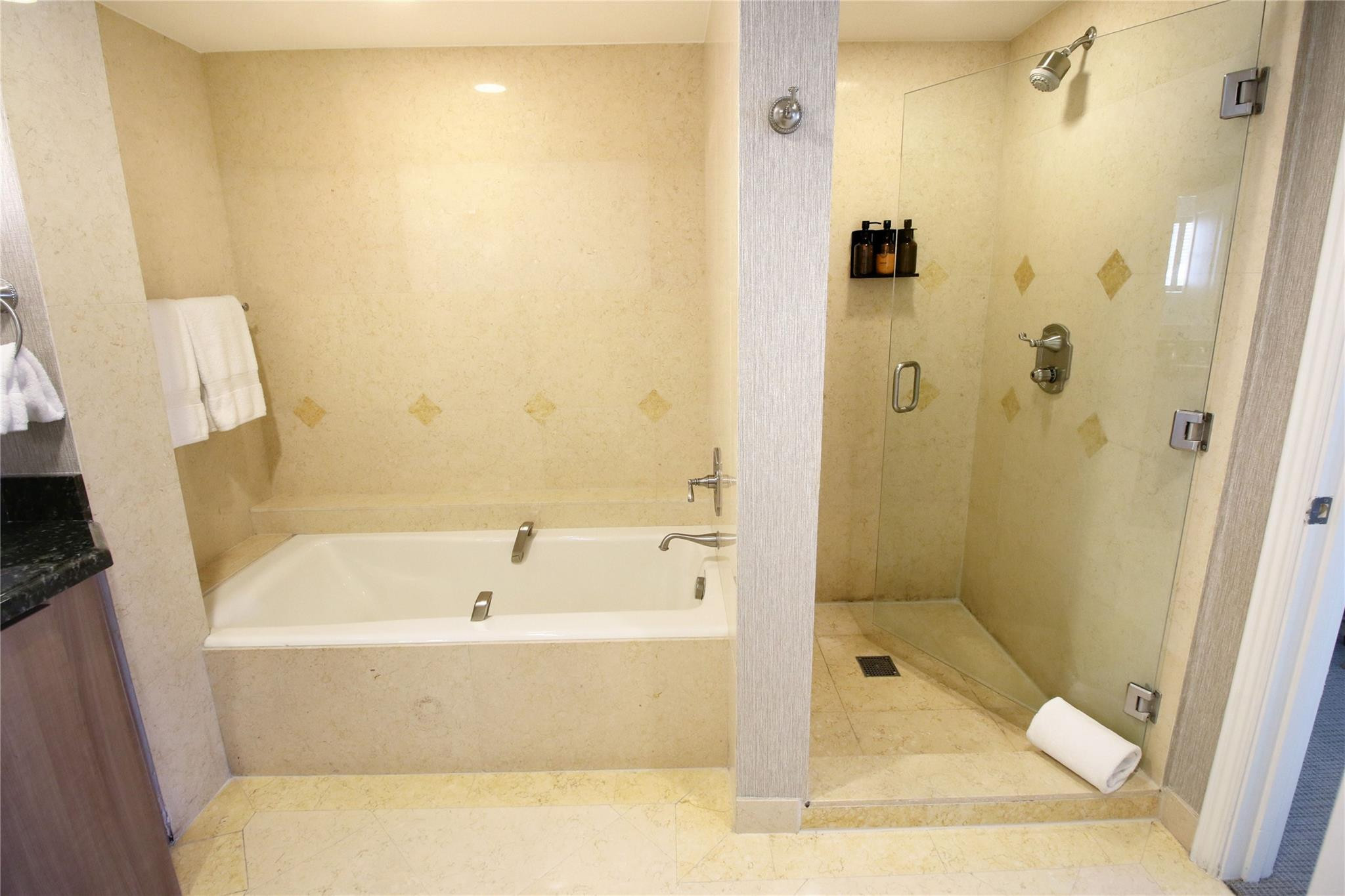 601 N Ft Lauderdale Bch Boulevard 1111 Property Photo 10