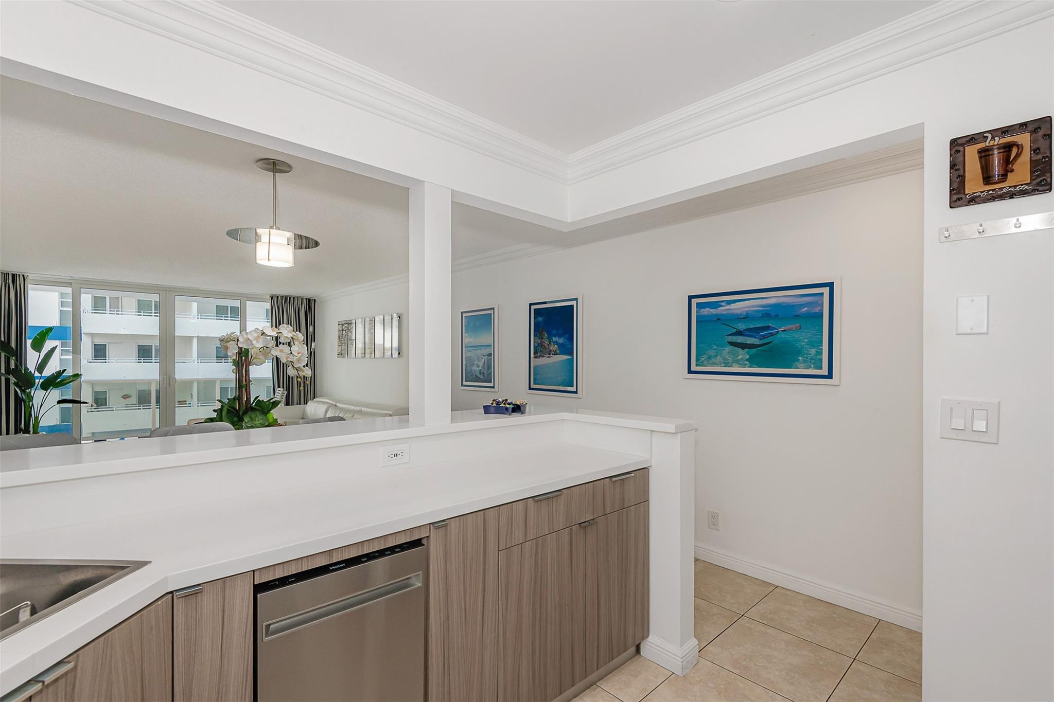 3140 S Ocean Drive 509 Property Photo 4