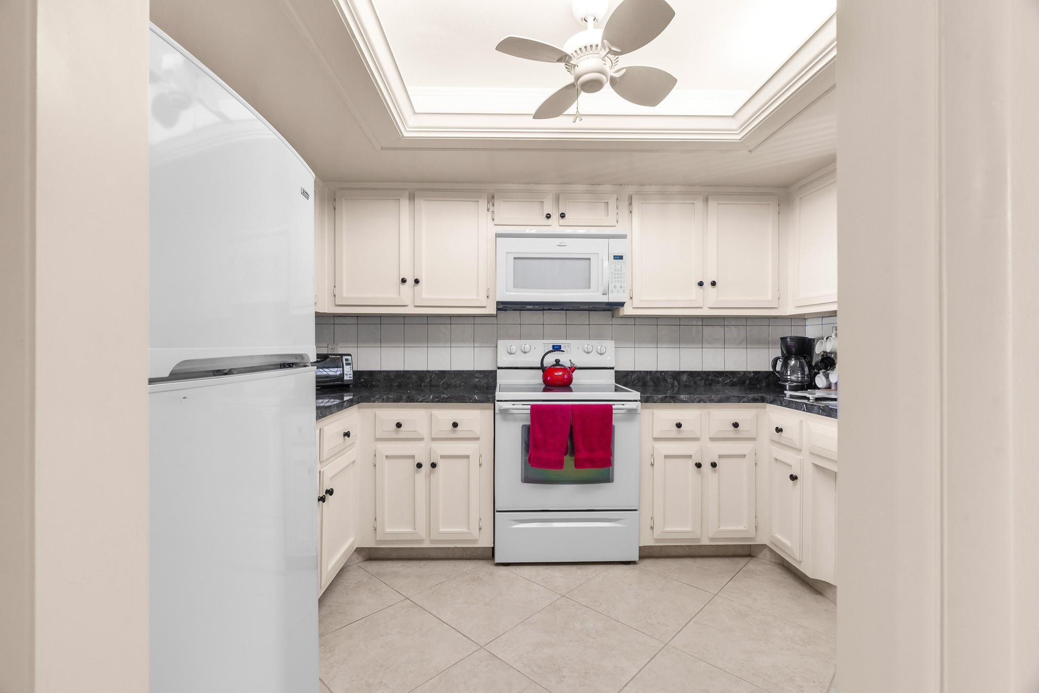 1850 S Ocean Boulevard 502 Property Photo 8