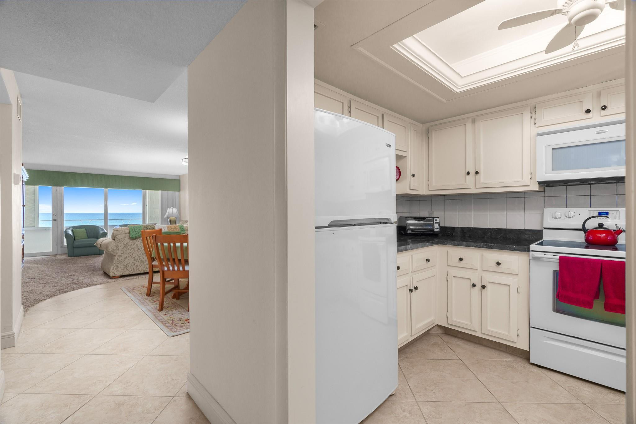1850 S Ocean Boulevard 502 Property Photo 11