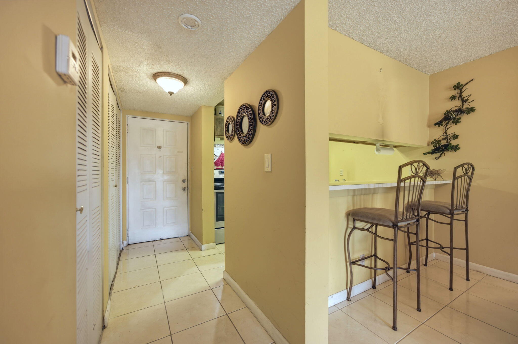 8620 N Sherman Circle 204 Property Photo 6
