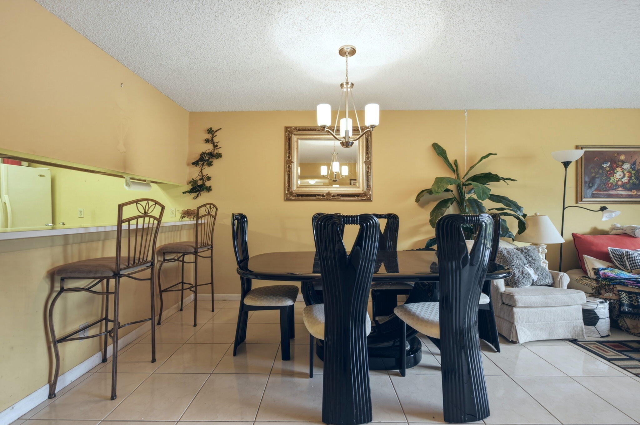 8620 N Sherman Circle 204 Property Photo 7