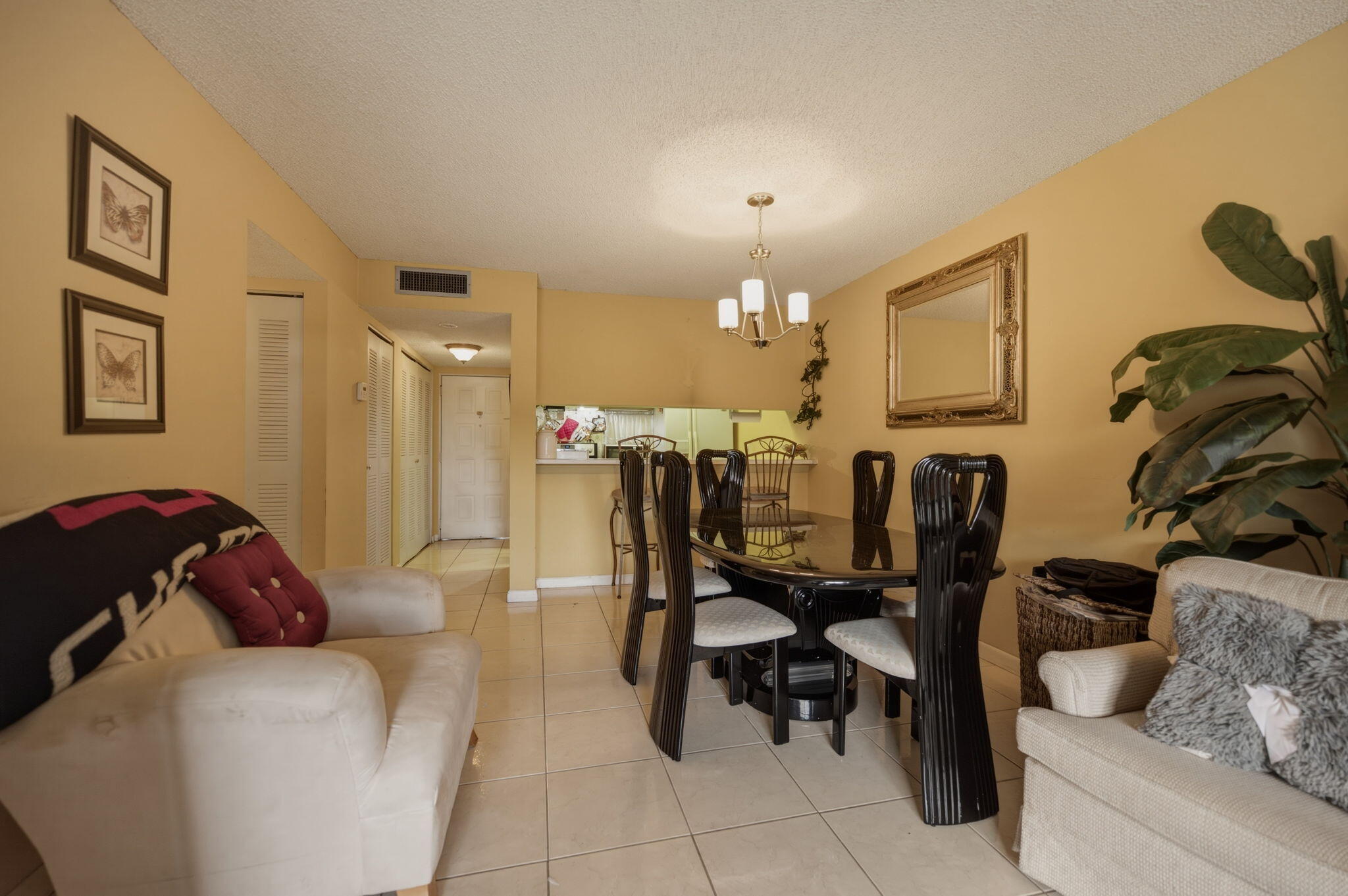8620 N Sherman Circle 204 Property Photo 8