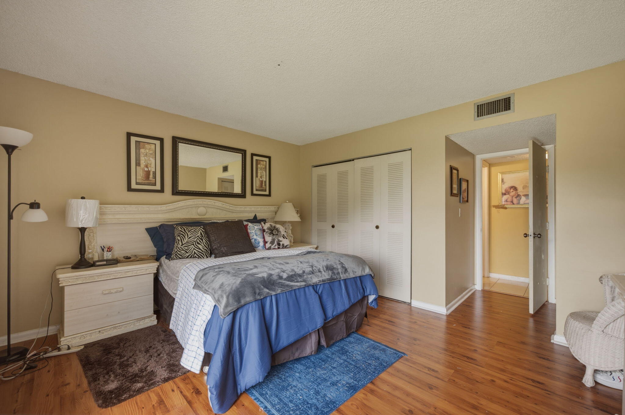 8620 N Sherman Circle 204 Property Photo 11