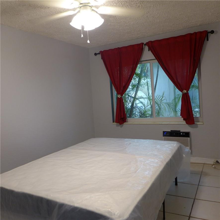 812 Ne 15 Avenue Property Photo 9