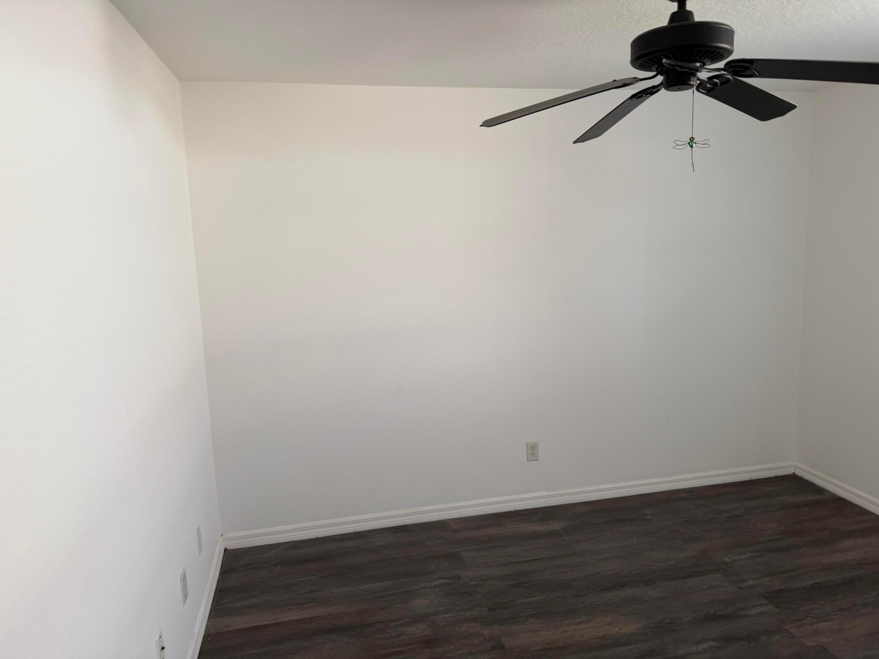 1874 Sw Capehart Avenue Property Photo 9
