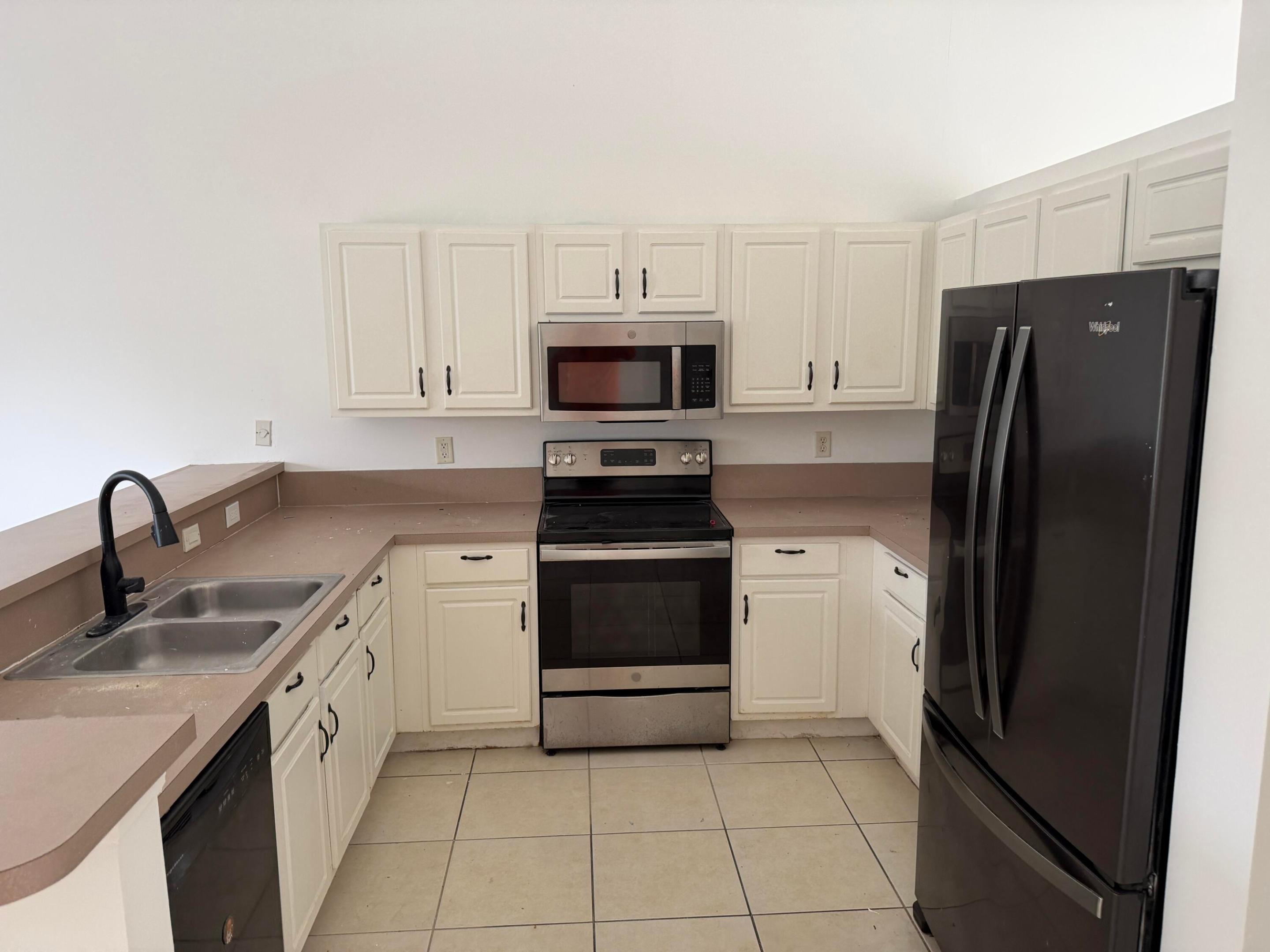 1874 Sw Capehart Avenue Property Photo 14