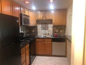4174 Inverrary Drive 907 Property Photo 30