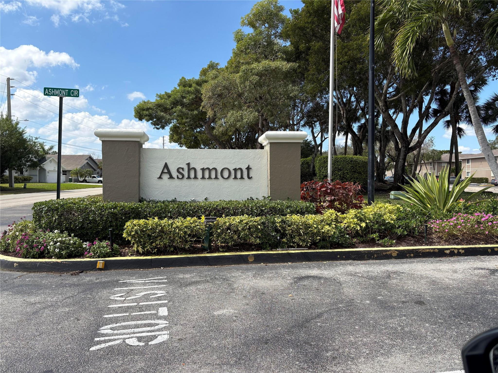 7275 Ashmont Circle 7275 Property Photo 1