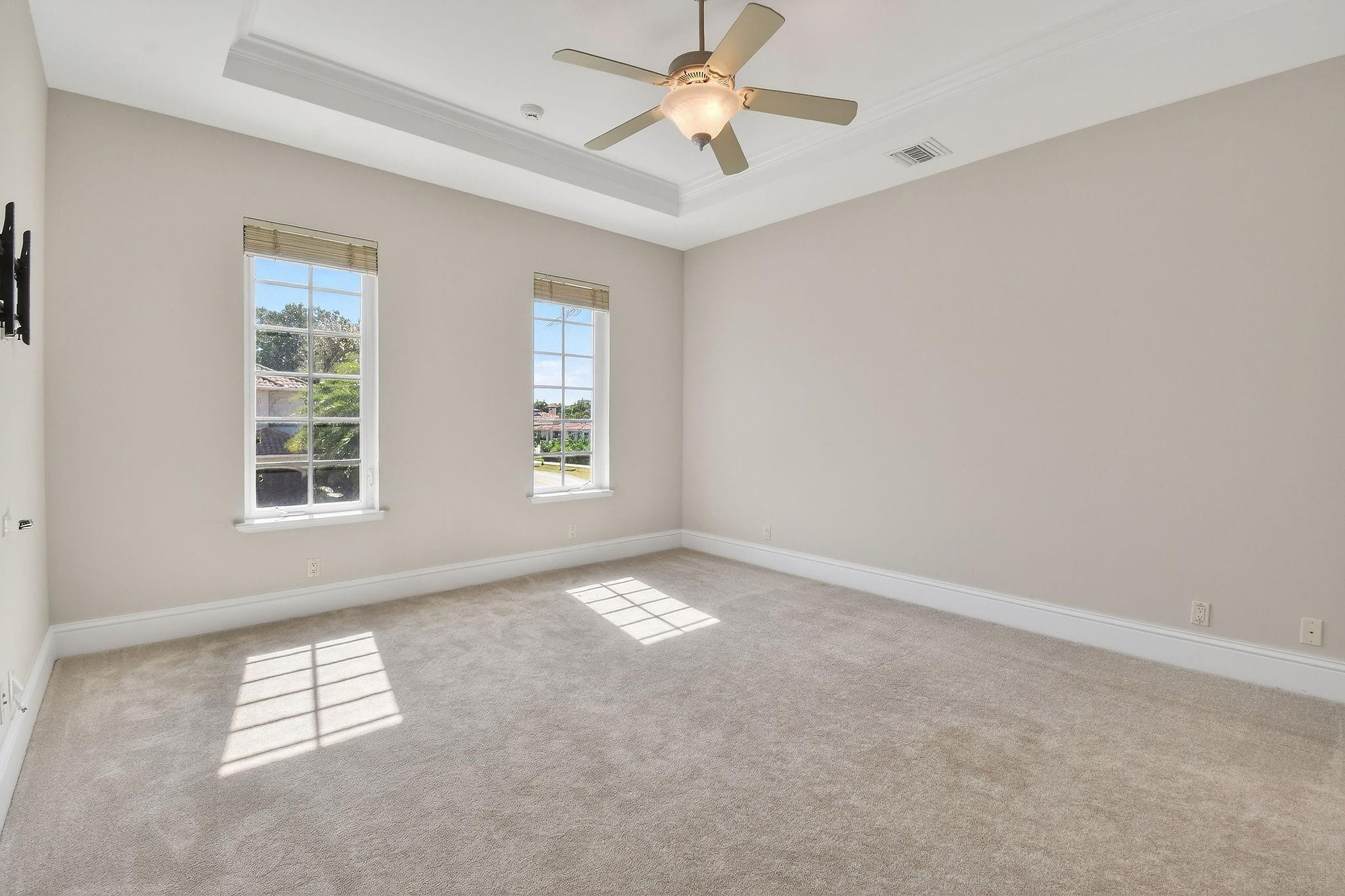 501 Golden Harbour Drive Property Photo 34