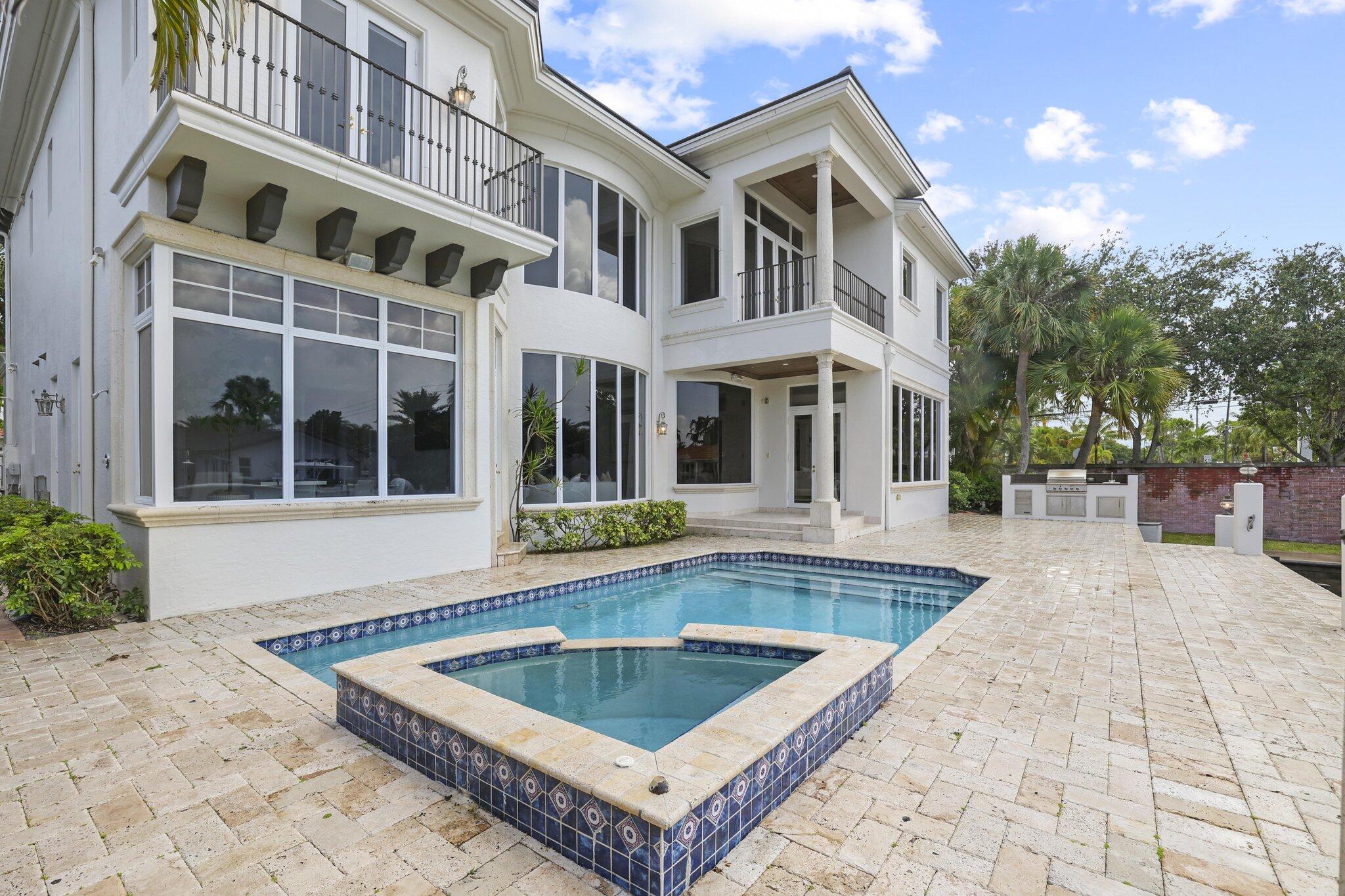 501 Golden Harbour Drive Property Photo 45