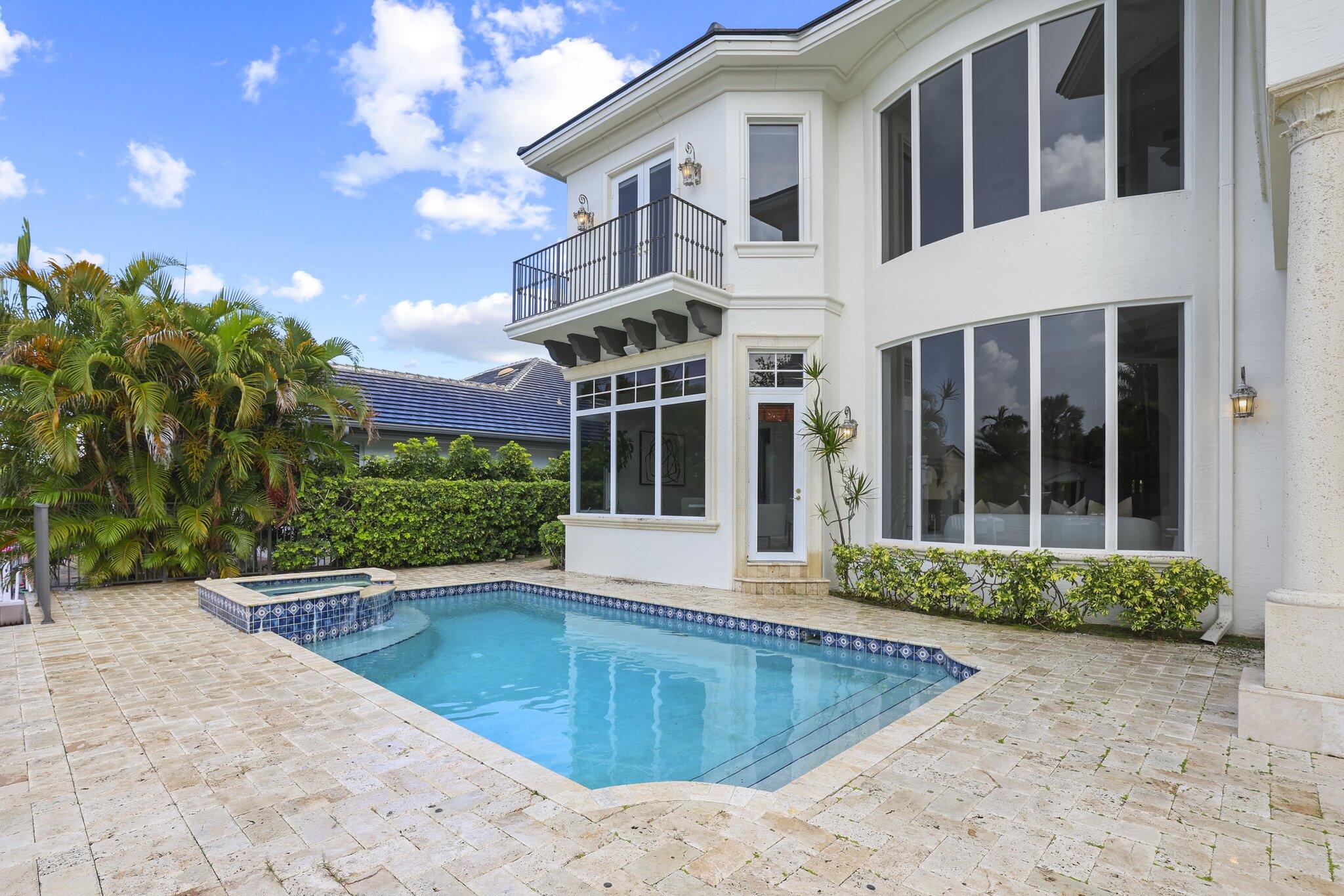 501 Golden Harbour Drive Property Photo 47