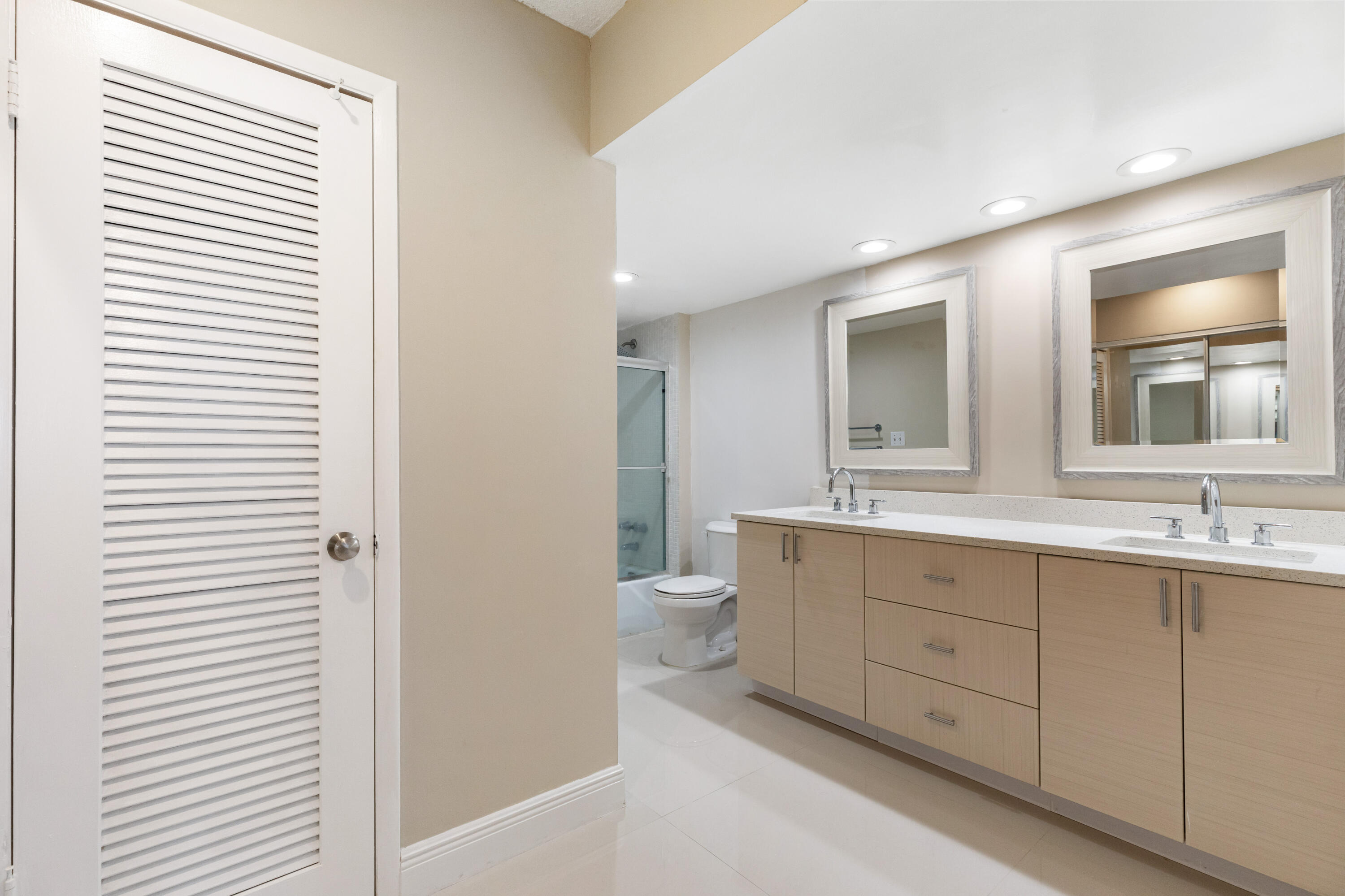 405 N Ocean Boulevard 1123 Property Photo 25