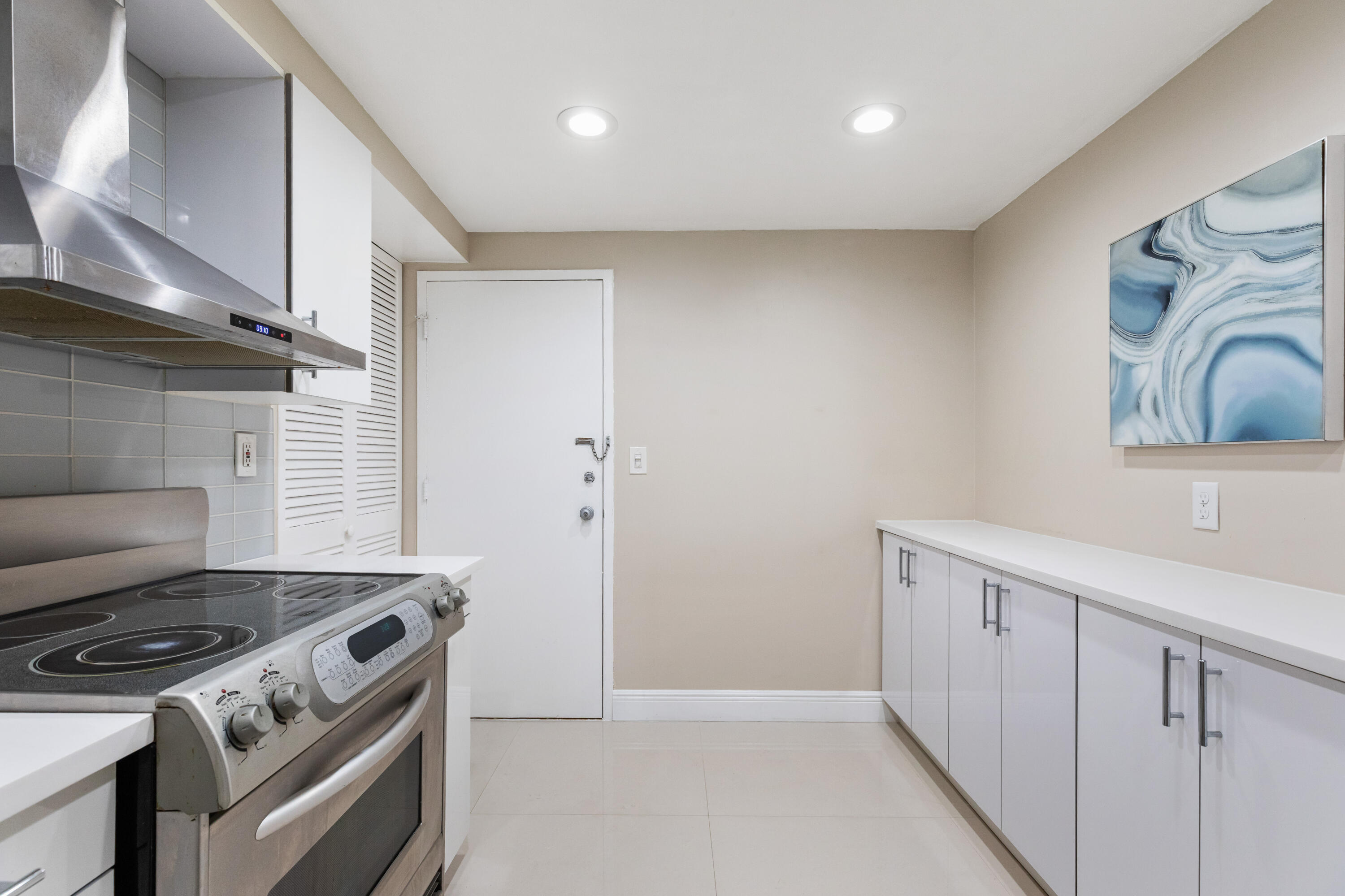 405 N Ocean Boulevard 1123 Property Photo 36