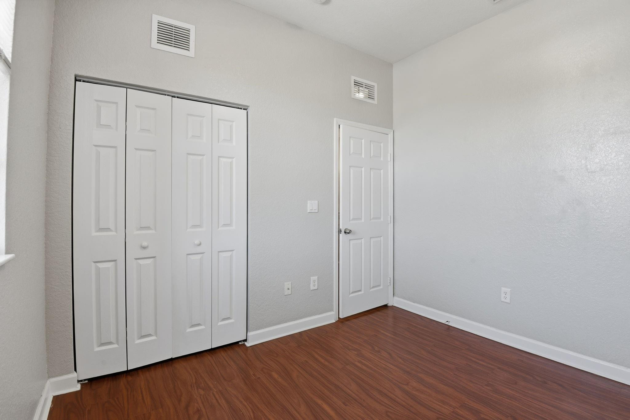 457 Se 37th Place 457 Property Photo 16