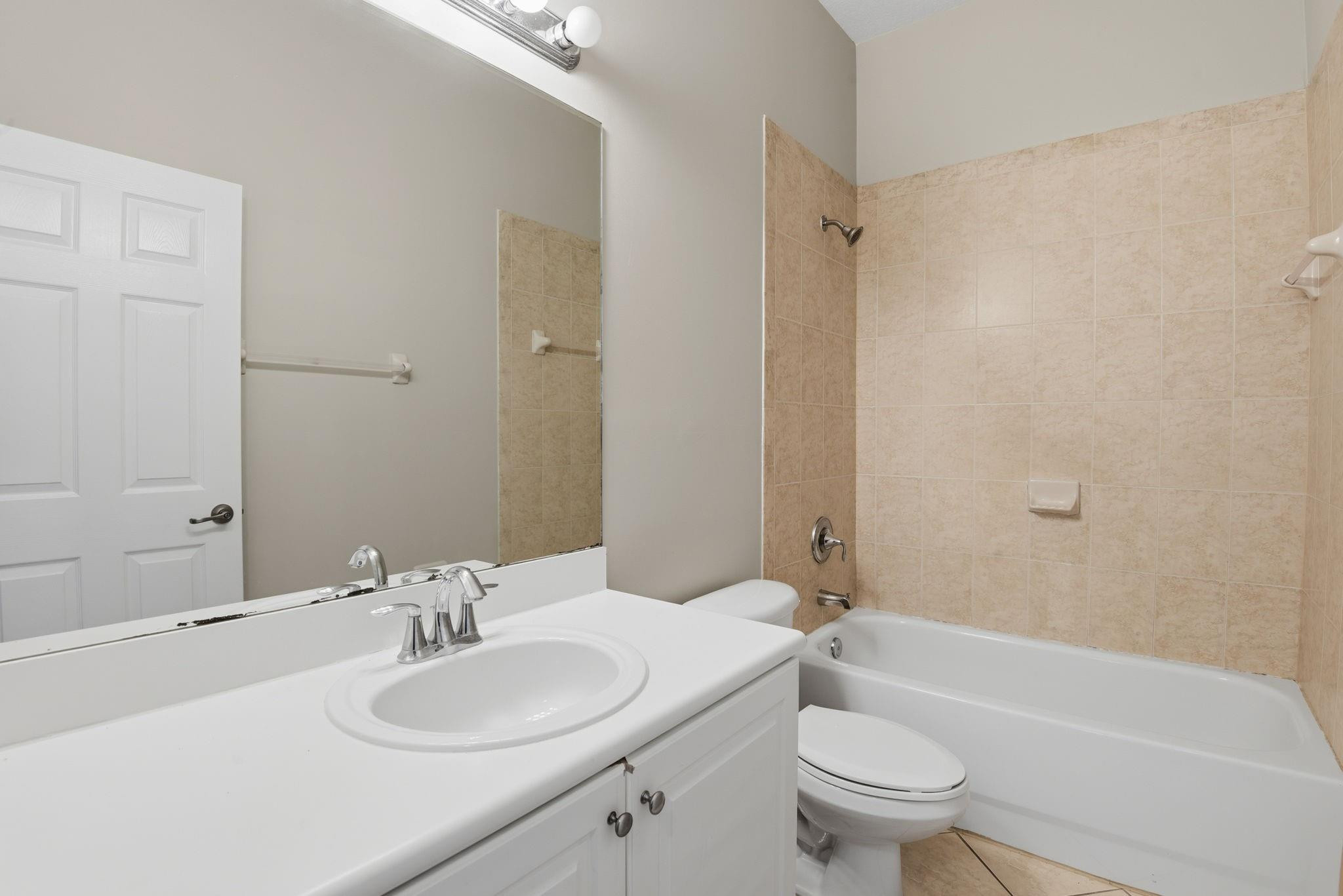 457 Se 37th Place 457 Property Photo 20