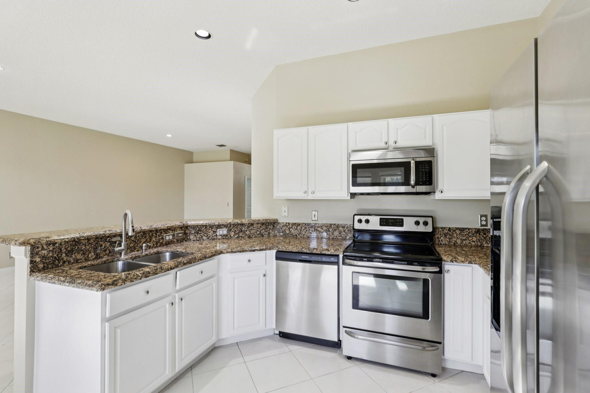 3746 Old Lighthouse Circle Property Photo 22