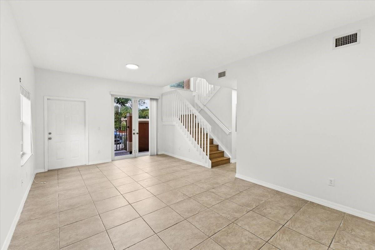 4903 Schooner Drive 5206 Property Photo 6