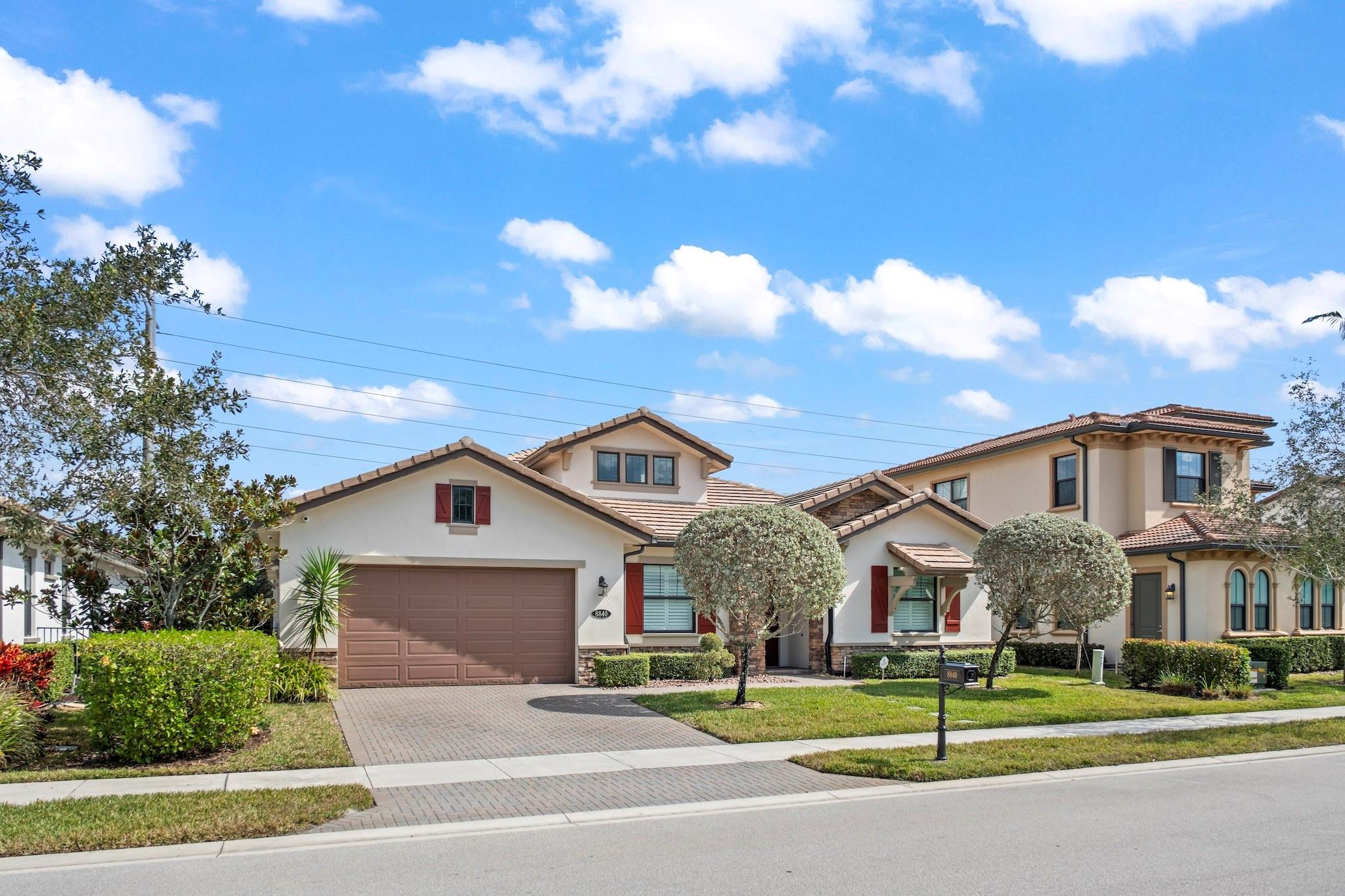 8840 Watercrest Cir Circle E Property Photo 4
