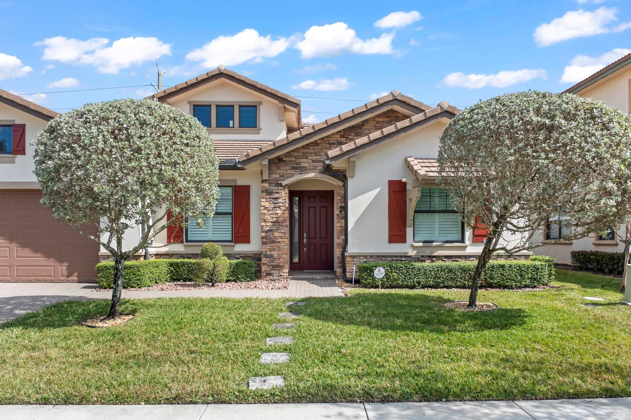 8840 Watercrest Cir Circle E Property Photo 5