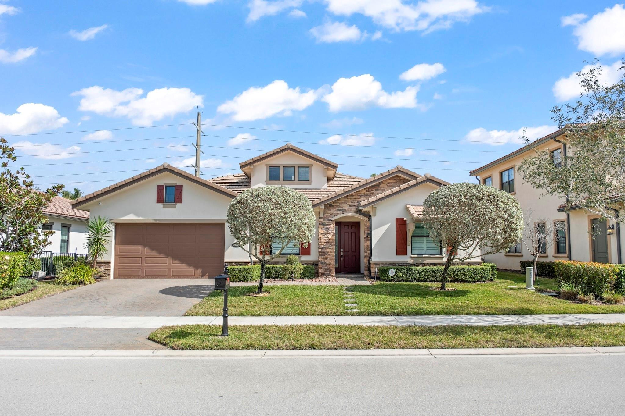 8840 Watercrest Cir Circle E Property Photo 7