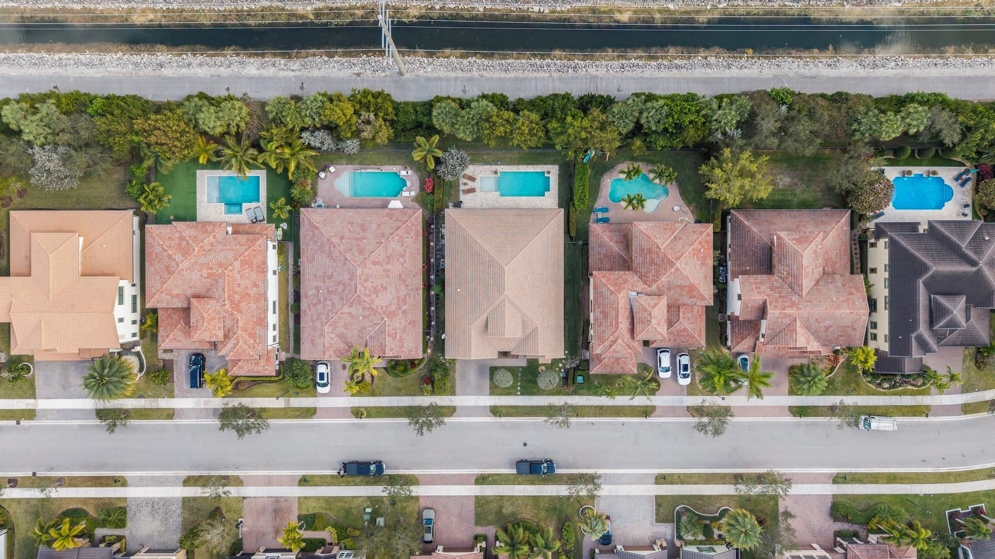 8840 Watercrest Cir Circle E Property Photo 14