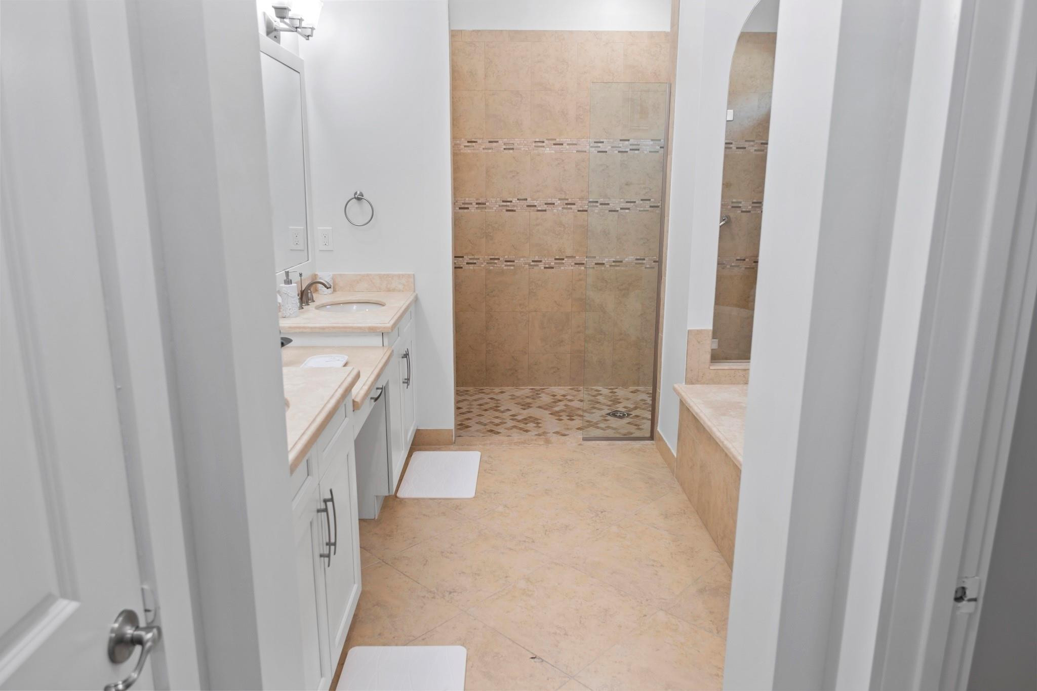8840 Watercrest Cir Circle E Property Photo 76