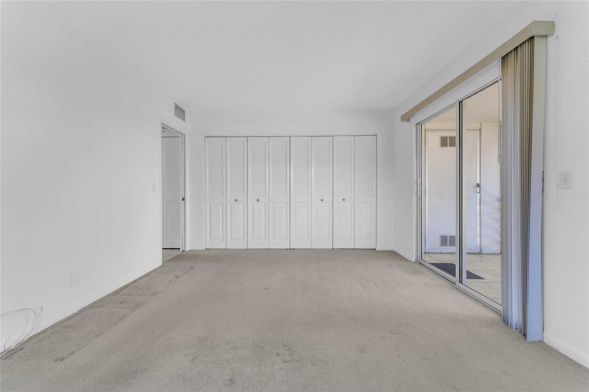 176 Westbury J 176 Property Photo 15