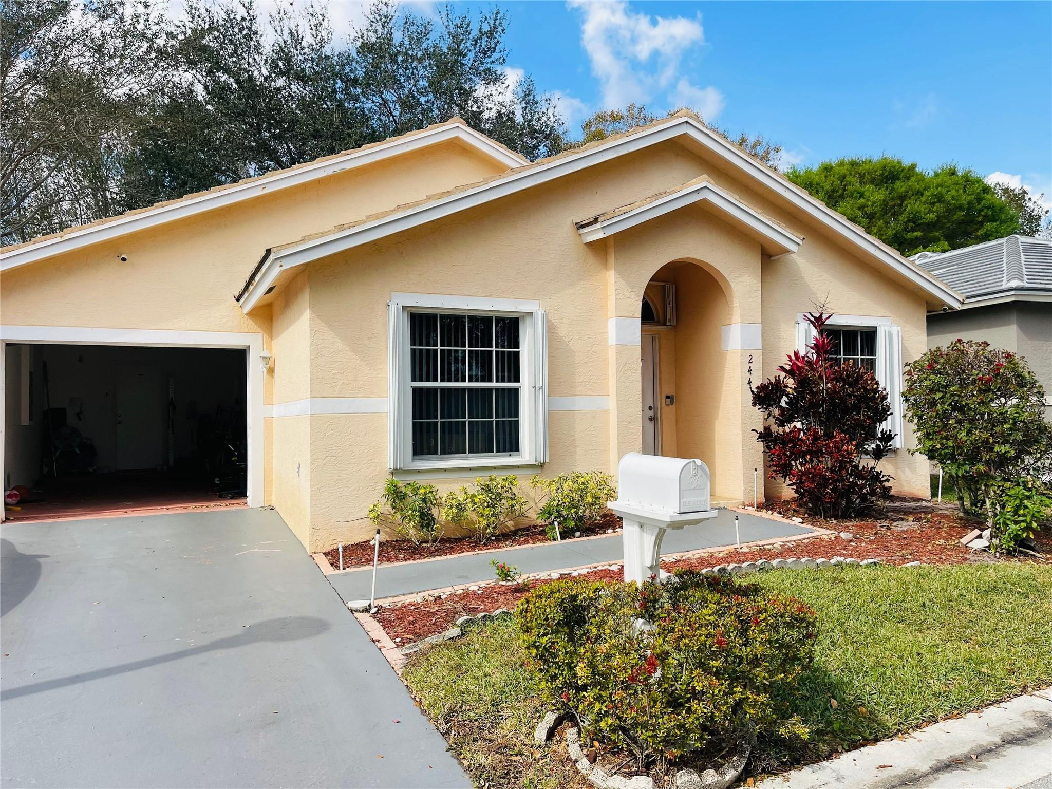 244 Caribe Court Property Photo 2
