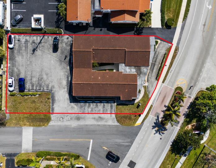 1130 Bayview Drive Property Photo 3