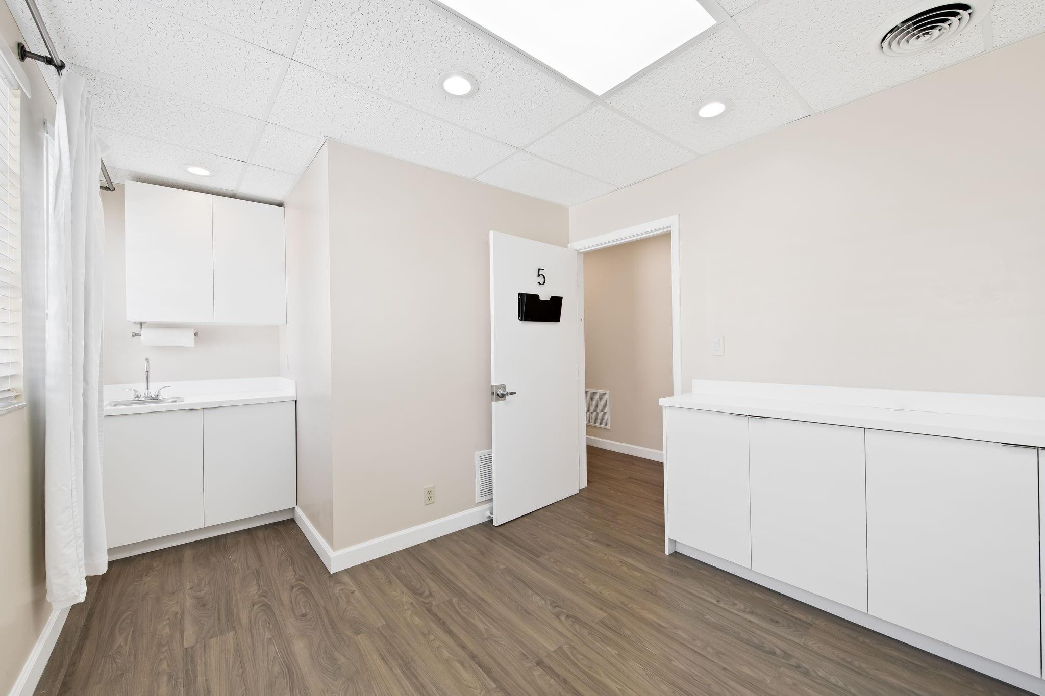 1130 Bayview Drive Property Photo 30