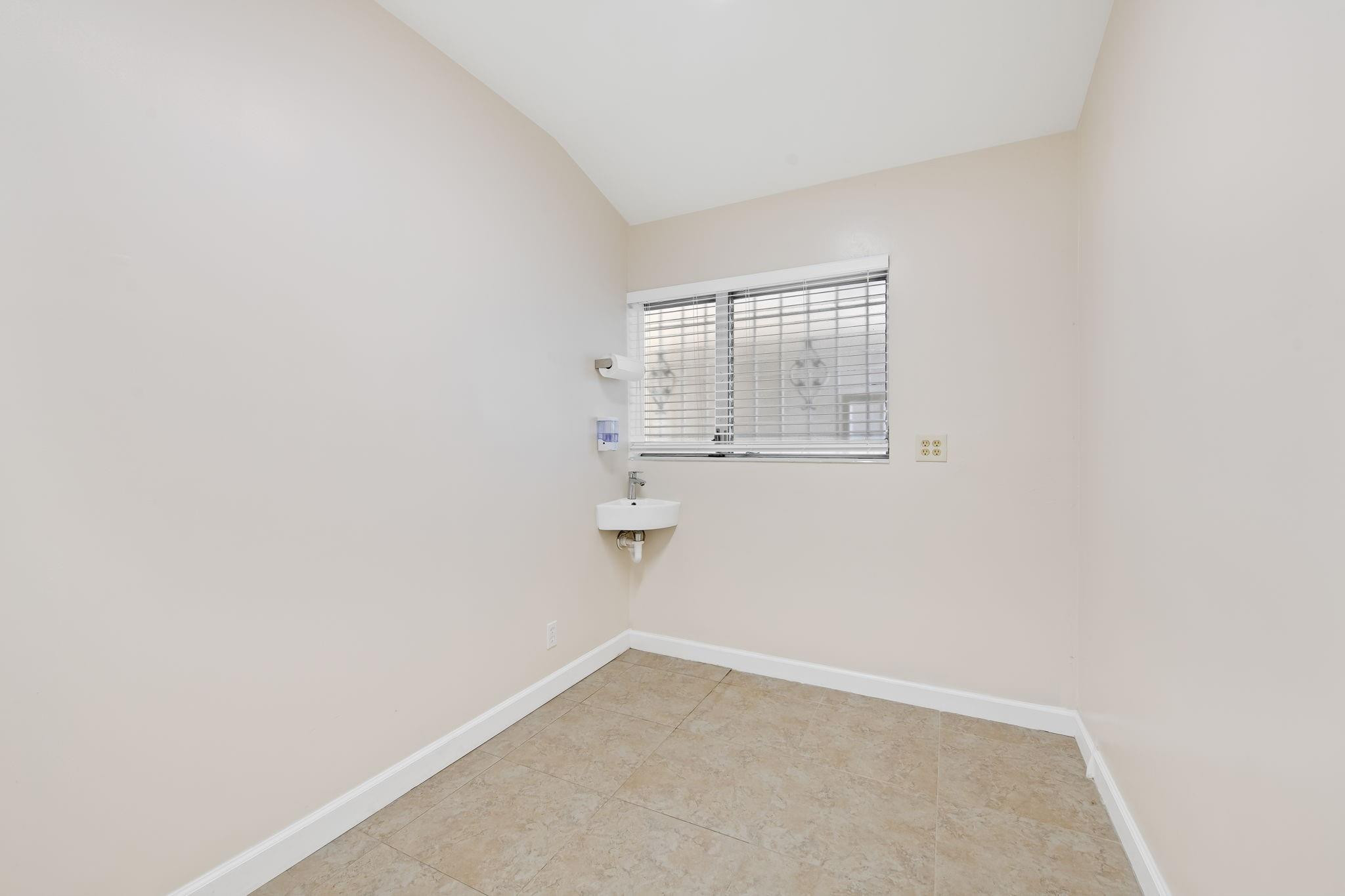 1130 Bayview Drive Property Photo 32