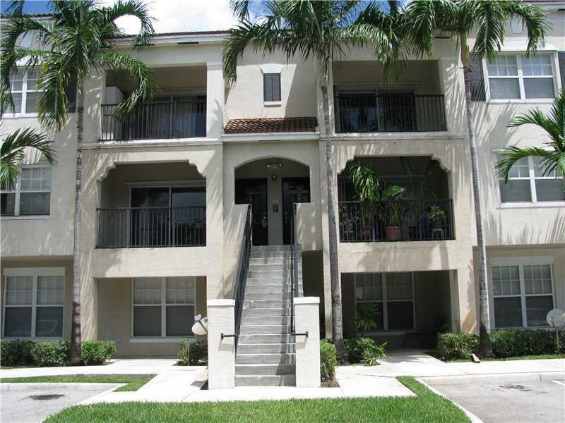 5800 W Sample Road 305 Property Photo 1