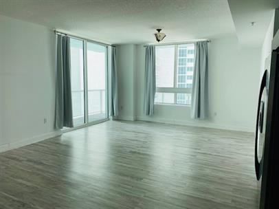 1900 N Bayshore Drive 1705 Property Photo 7