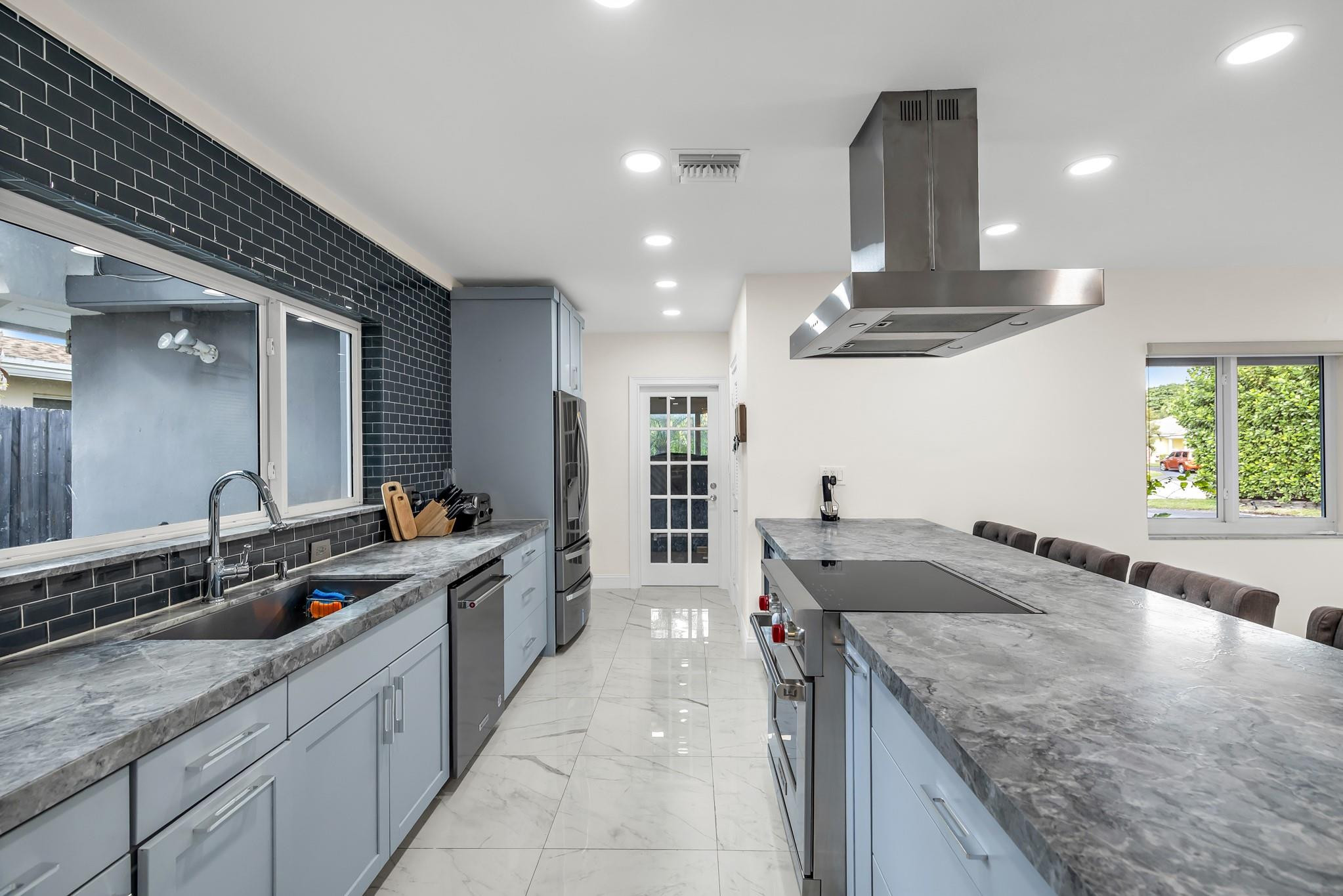 1920 Ne 57th Street Property Photo 8