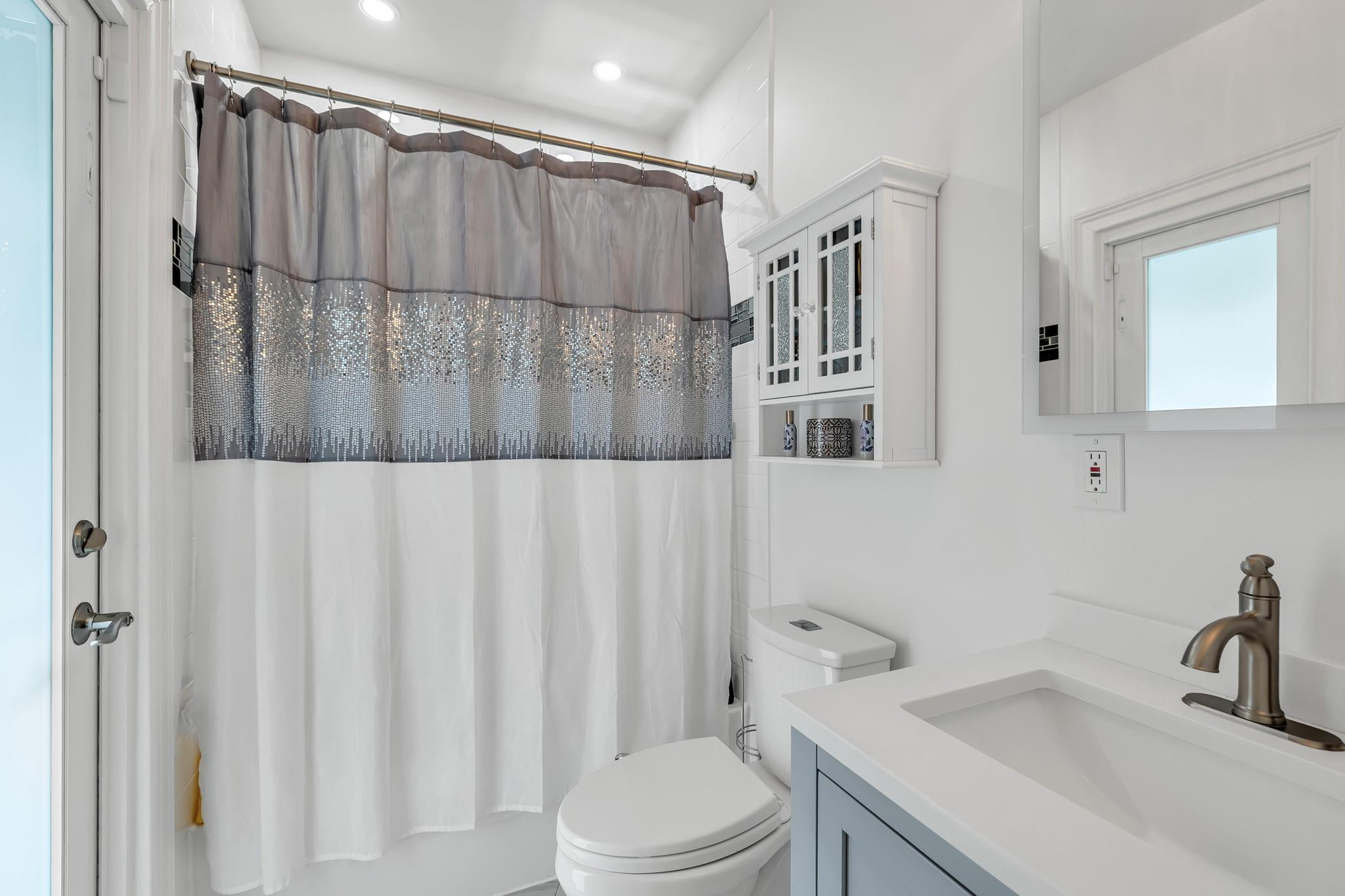 1920 Ne 57th Street Property Photo 18