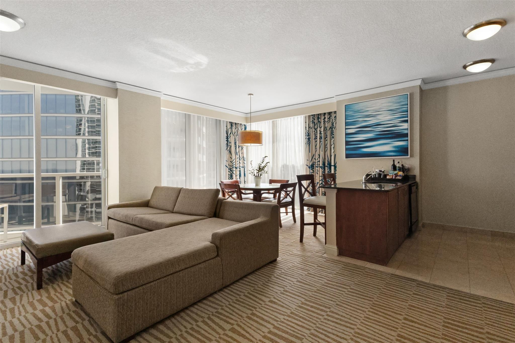 18001 Collins Avenue Property Photo 14