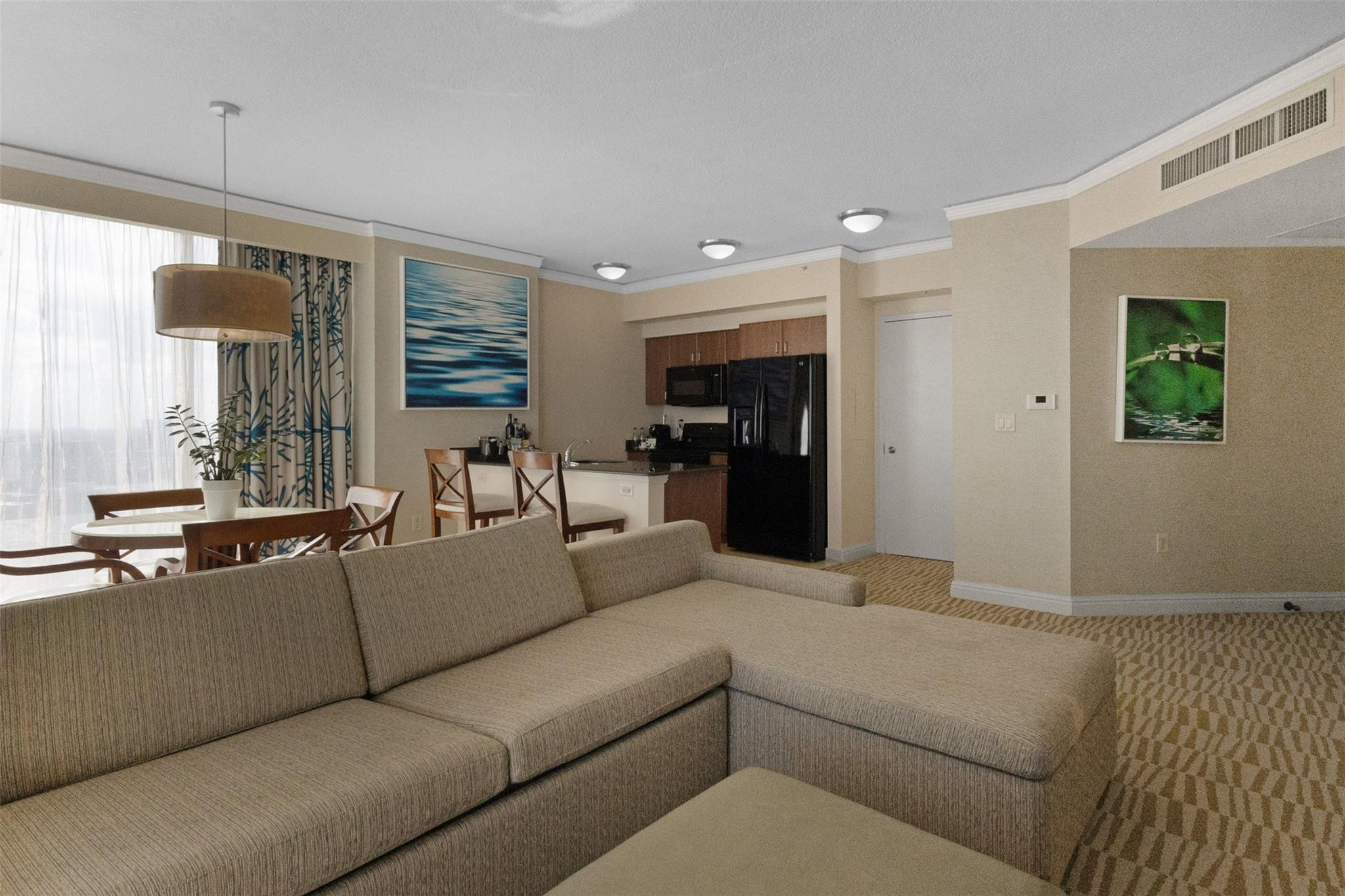 18001 Collins Avenue Property Photo 17