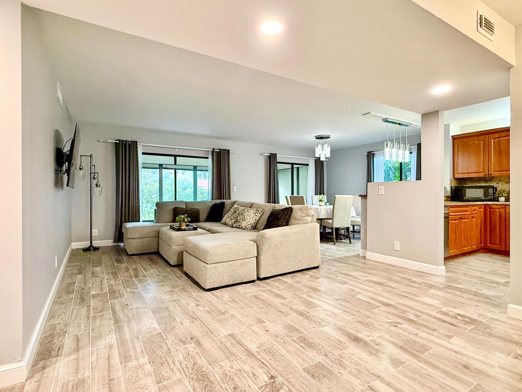 10615 Ocean Palm Way 102 Property Photo 6