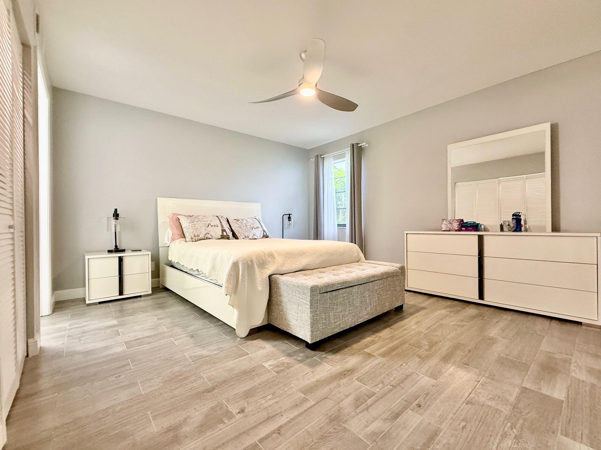 10615 Ocean Palm Way 102 Property Photo 25