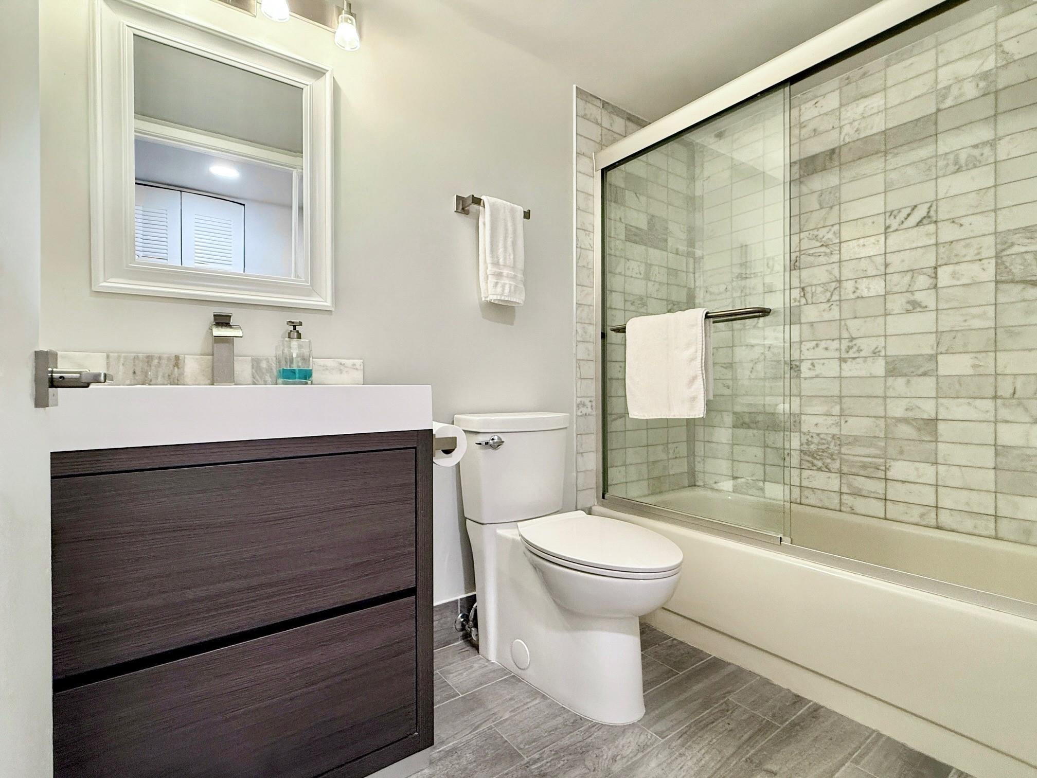 10615 Ocean Palm Way 102 Property Photo 31