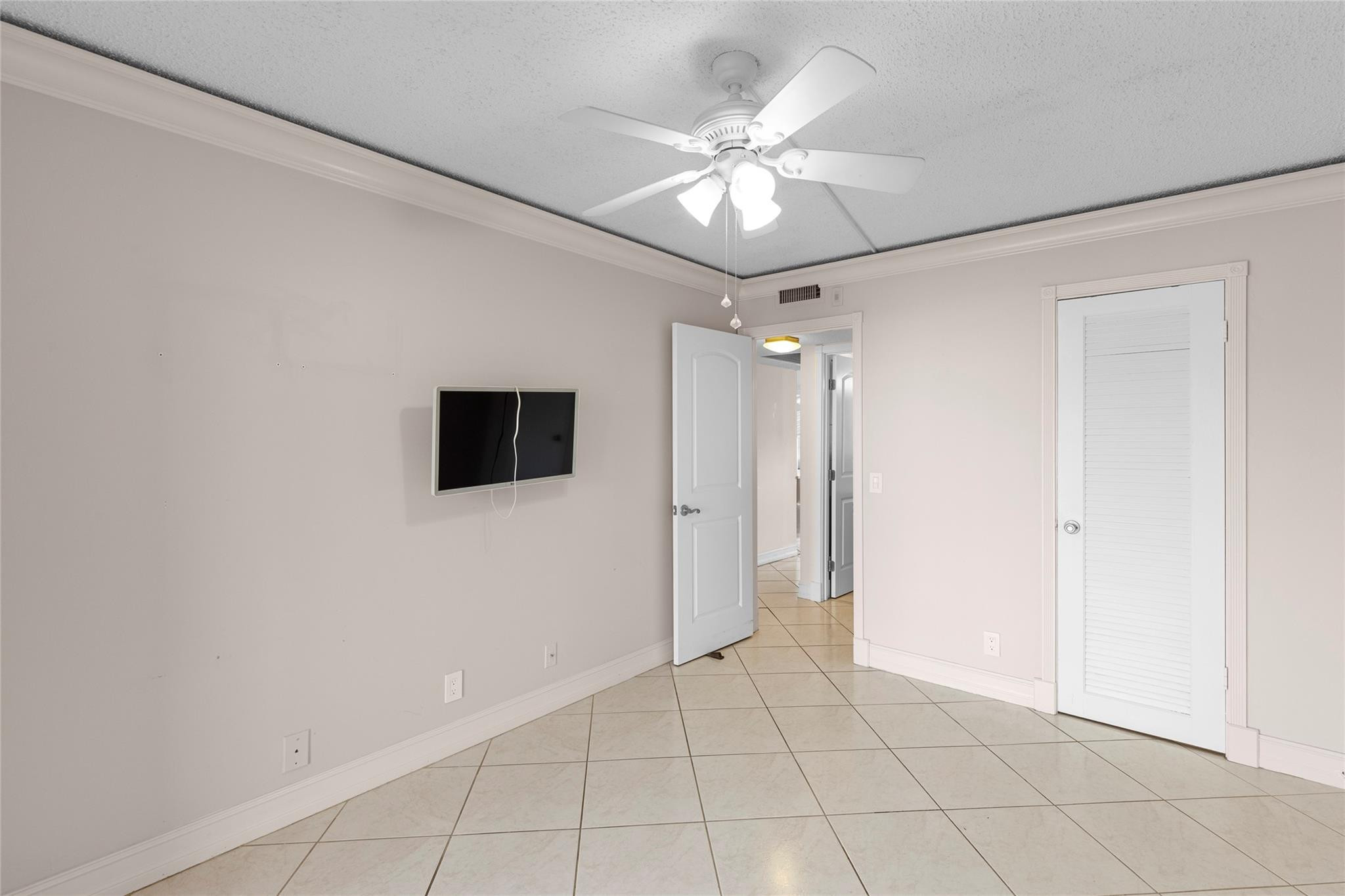 2122 Cambridge F 2122 Property Photo 22