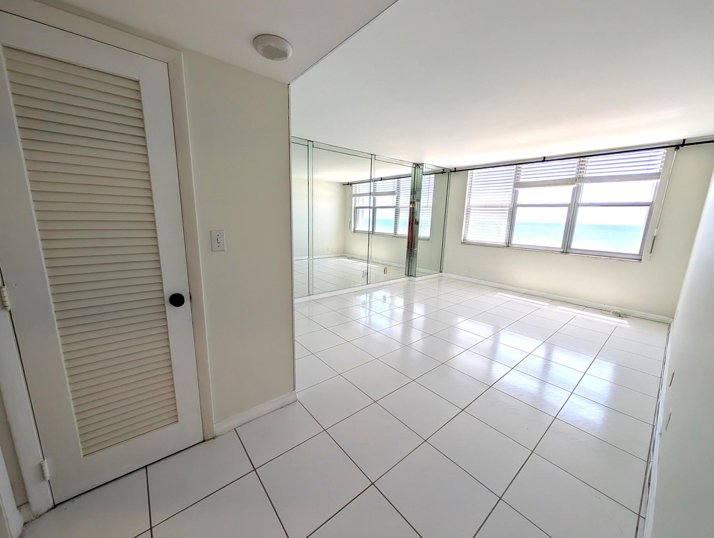 1012 N Ocean Boulevard 602 Property Photo 16