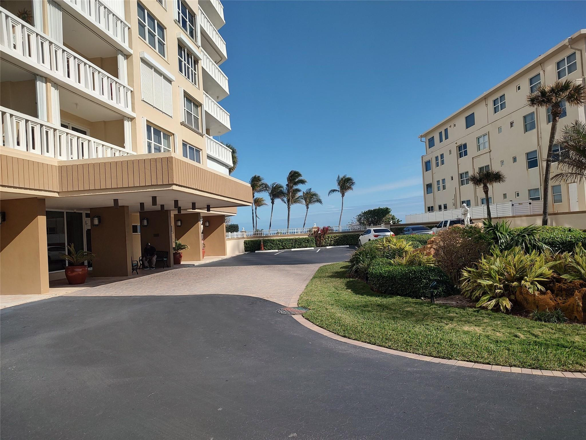 1012 N Ocean Boulevard 602 Property Photo 28