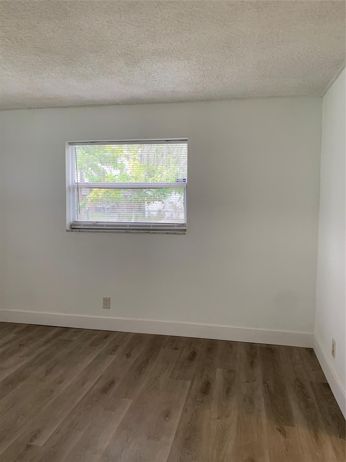 4241 Nw 27th Street Property Photo 11